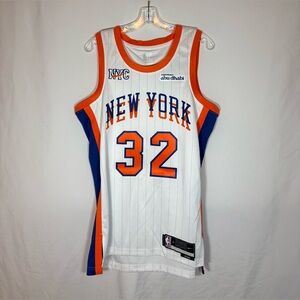 Nike New York Knicks #32 Towns City Edition Swingman Basketball Jersey